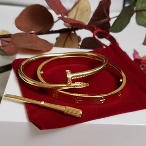 Love/Nail Gold Plated Bangle Bracelet Set